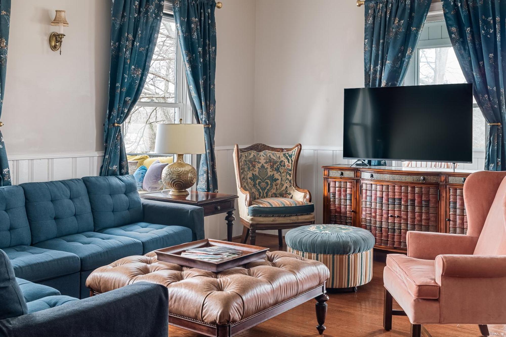 Stone Mountain Manor Bed & Breakfast ภายนอก รูปภาพ